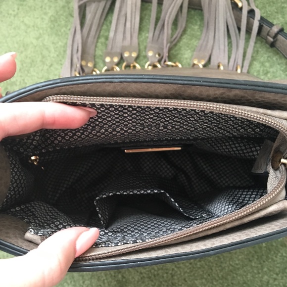 A brown//white purse - Picture 4 of 4